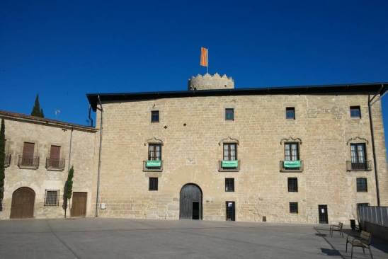 Visita la torre i castell dels Comtes de Santa Coloma