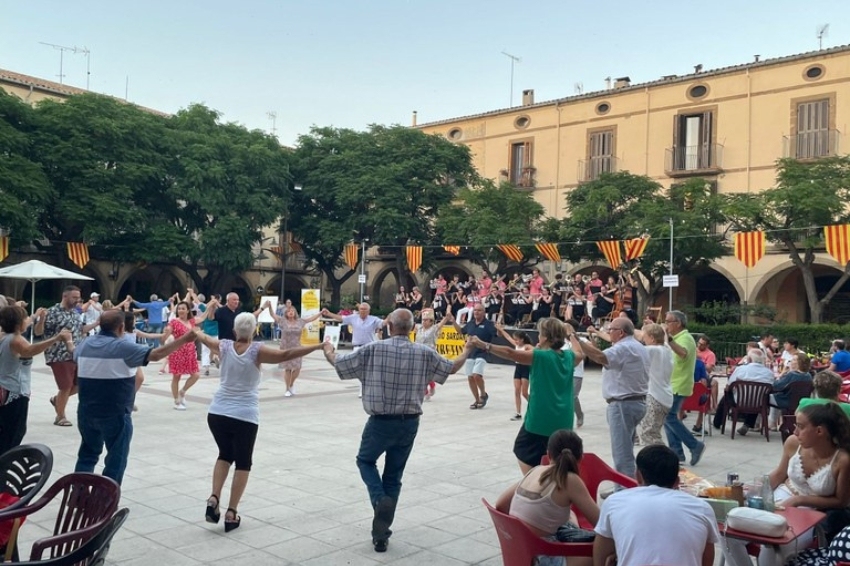 Danse des sardanes à Agramunt
