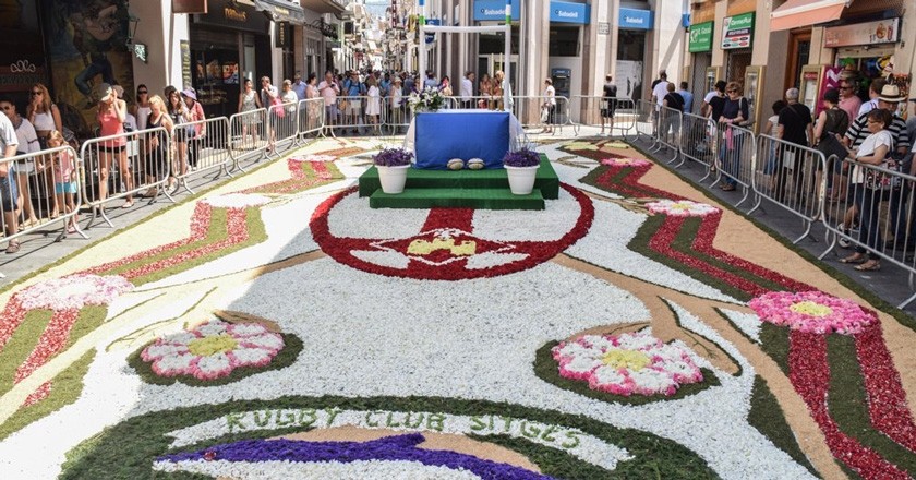 Concours de corpus et tapis de fleurs à Sitges et Vilanova i la Geltrú