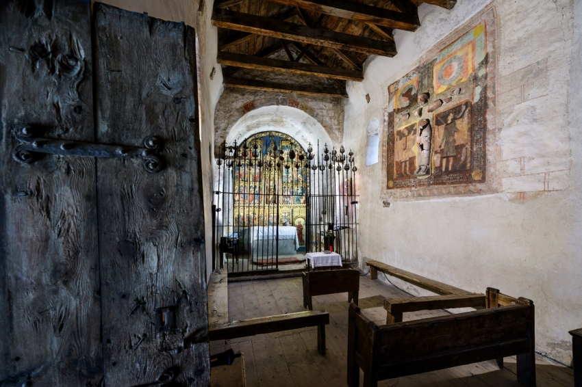 Discover the church of Sant Joan de Caselles - Romànic Andorrà