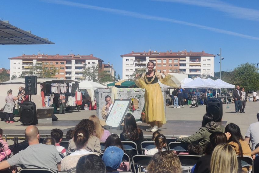 El mercat de la Iulia a Mas Lluí, Sant Just Desvern