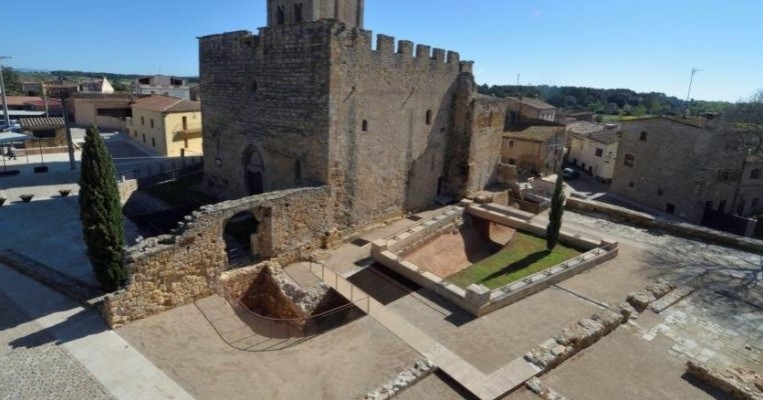 Fiesta de la Santa Espina y de la tercera edad en Sant Miquel de Fluvià