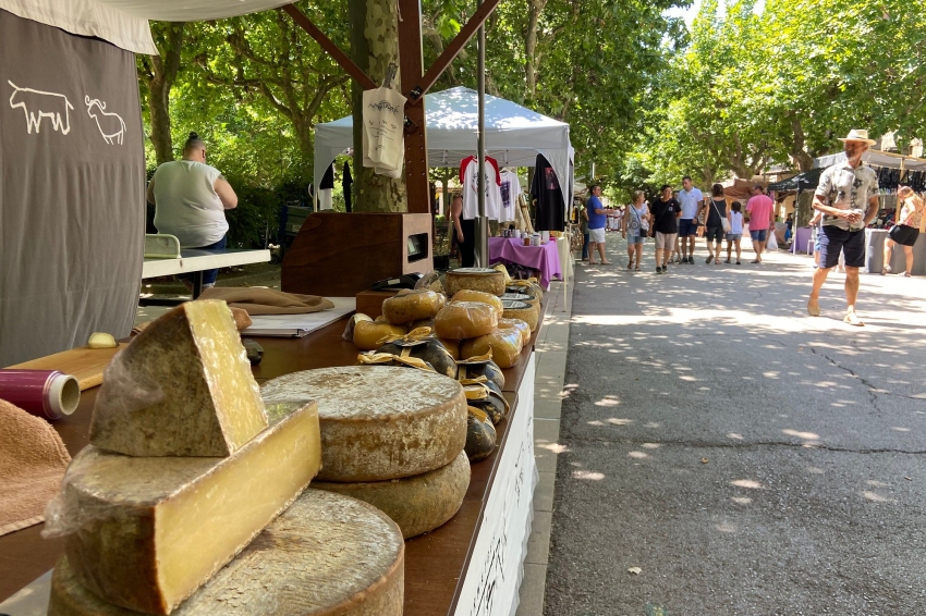 Feria de Sant Jaume y el TastaQmarca en Prats de Lluçanès