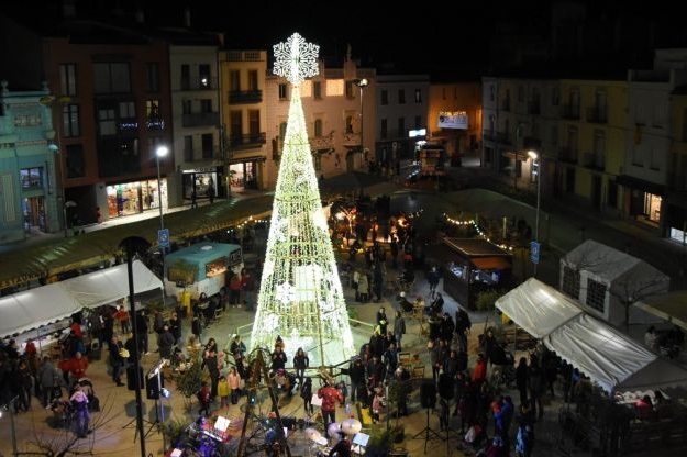 Fum, fum, fum! The family Christmas party in Cassà