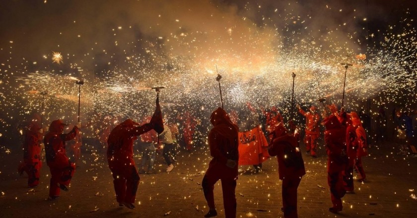 Fiestas mayores en los municipios de Cataluña