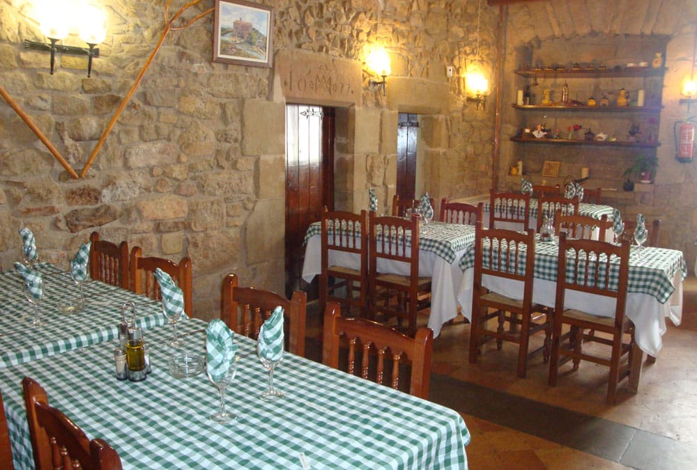 Pinós Hostel Restaurant