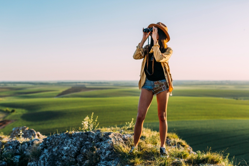 Aventure avec glamour, mode et montagnes