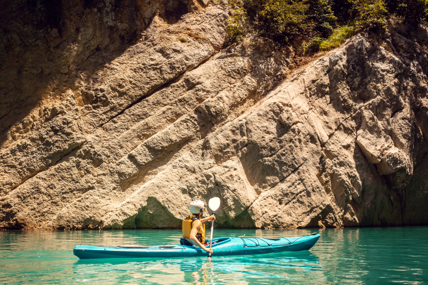 What are the best places to go kayaking in Catalonia?