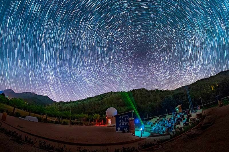 Raffle: Win two nights at Camping Bassegoda Park and tickets to the Astronomical Observatory!