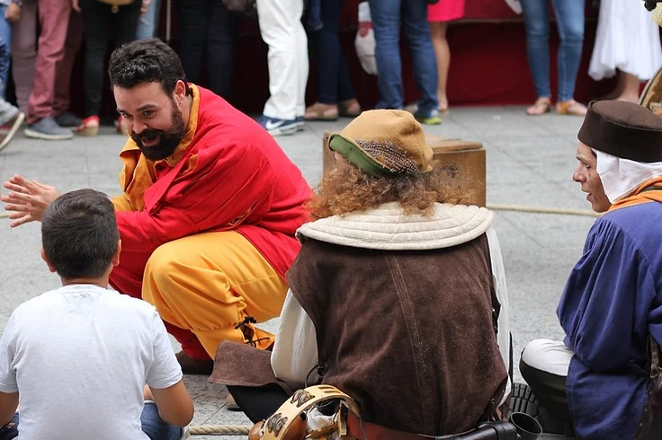 Visita teatralizada a la exposición permanente y al edificio del museo