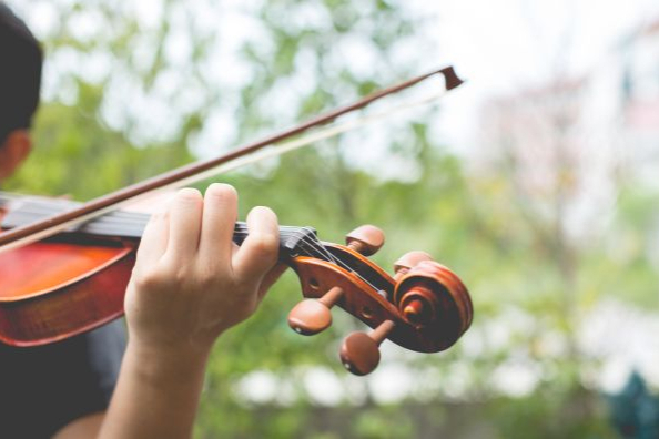 Laboratorio musical: ¡Vive la música de cuerda en el MTIV!