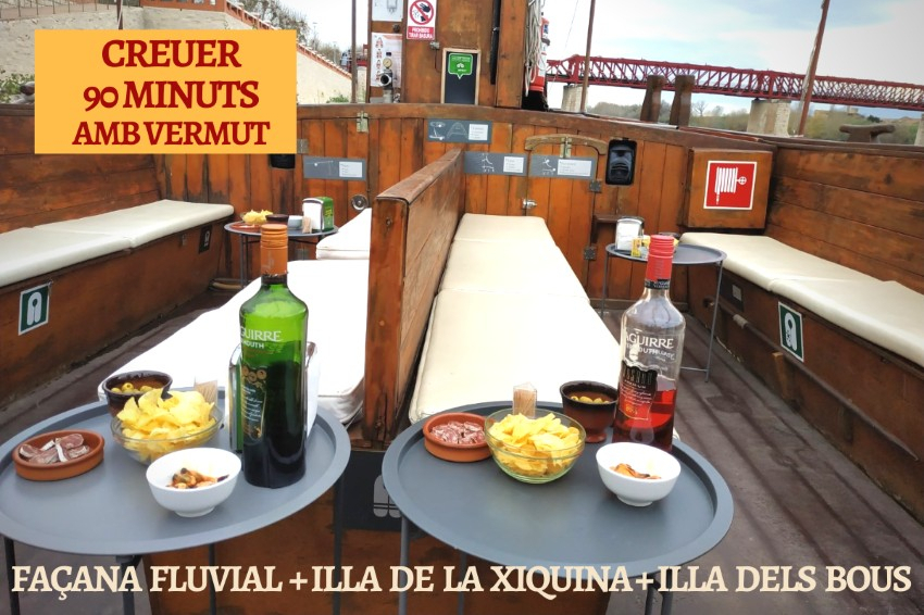 Creuer del vermut navegant pel riu Ebre a Tortosa - Lo Sirgador