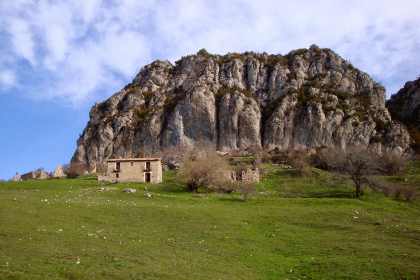 Path from the Bons Homes of Peguera to the Queralt Sanctuary