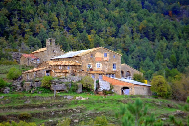 Capolat (Esglesia De Sant Quinti De Taravil Capolat Min)