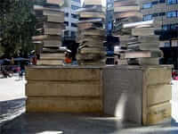 Monument à Josep Pla