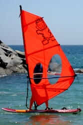 Planche à voile sur la Costa Brava