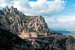 La ruta de los 3 montes (monasterio de montserrat ruta de los tres montes)