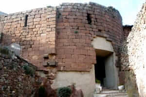 Prades route (castle remains and Church of Prades)