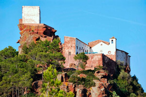 Route through Mont-Roig del Camp (Ermita Mare Deu De La Roca and Penyafort)