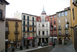 Le roman Alt Bergueda (Berga Placa San Pedro)