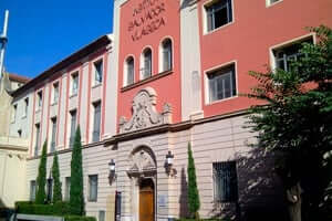 Gaudí route in Reus (Salvador Vilaseca Institute)