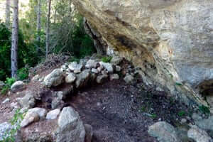 Vers la grotte Picasso (La Cueva Picasso)