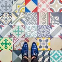 Barcelona, ​​?? mosaic tiling (Barcelona Mosaic Generator Hostel)