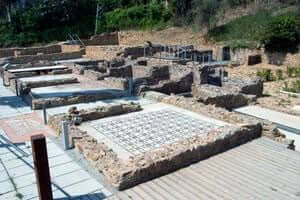 A walk through Tossa de Mar (Villa Romana Almendros)