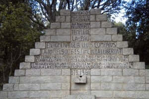 El exilio en la Jonquera, la ruta de los republicanos hacia Francia (Monumento A Lluis Companys Coll Manrella)