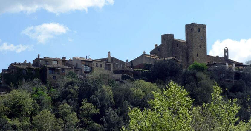 The Medieval architecture of the Empordà