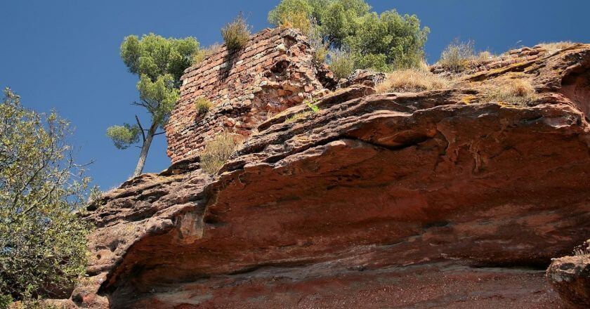 Ruta per la Serra de les Torretes i el Castell de Rosanes