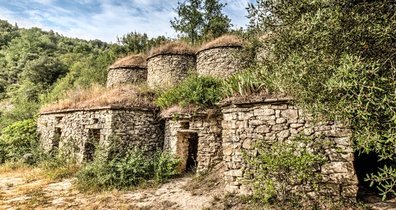 Tubs among vineyards in the Pont de Vilomara i Rocafort