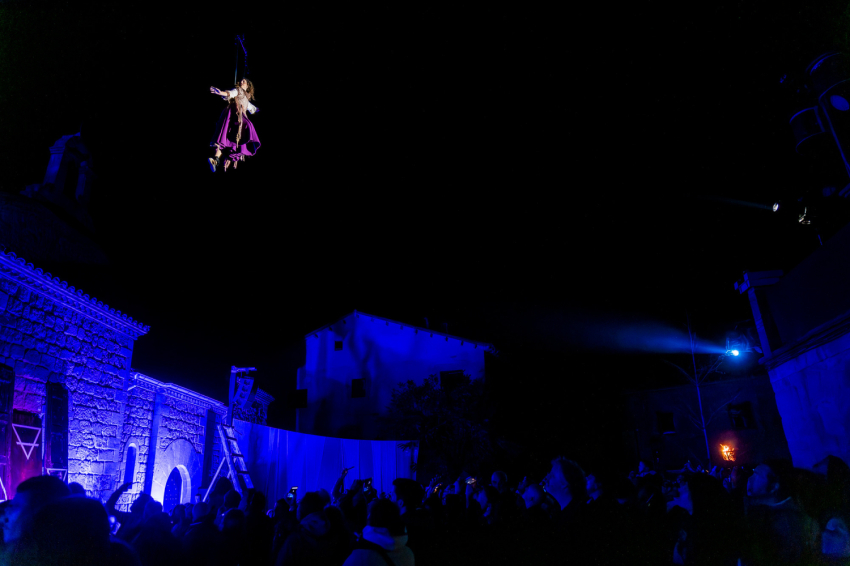 Fes-ta Bruixa (Fête des Sorcières) à Sant Feliu Sasserra (54116922174_cd2082c4a5_k)