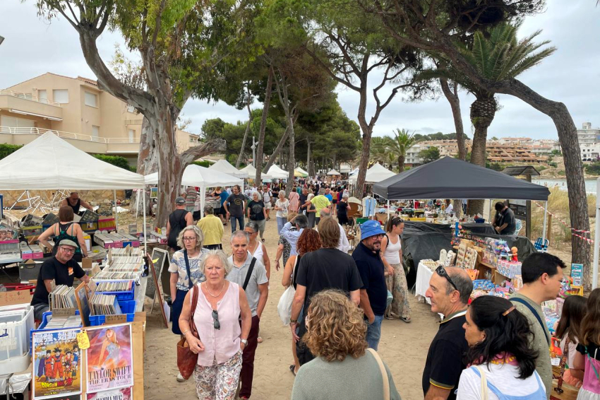 Pleamar Vintage Market d'Altafulla 2025 (Photo_5922521685574142121_y)