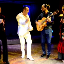 Performance by Frank Rojo, followed by Disco Móvil at Fogars&#8230;