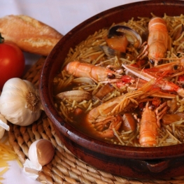 Casserole Noodles in Tossa de Mar