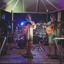 MusicCestiu in Castelló d&#39;Empúries