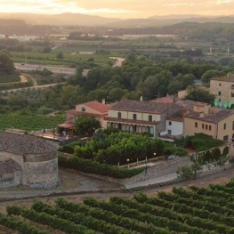 Route through the medieval town of Torre-ramona in Subirats