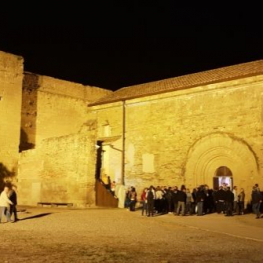 Visites Guiades nocturnes a la Poderosa Comanda de Gardeny