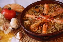 Casserole Noodles in Tossa de Mar
