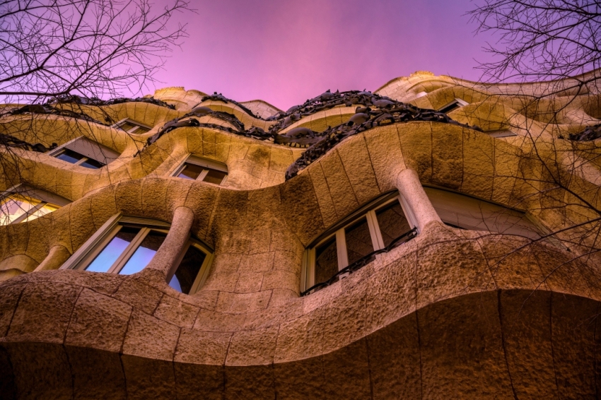 La Pedrera (Casa Mila La Pedrera Barcelona Antoni Gaudi)