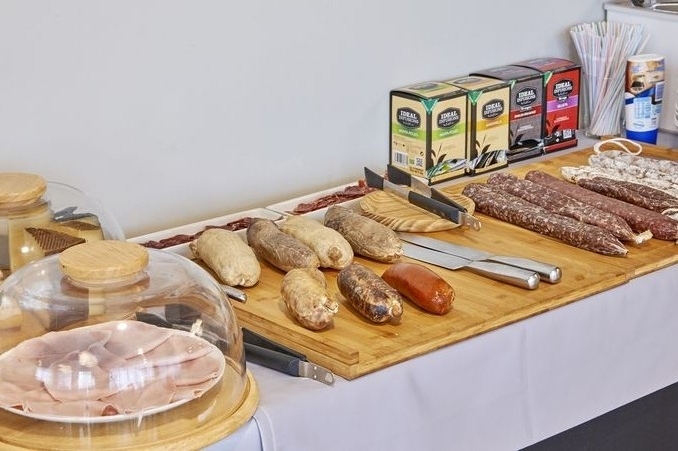 Hotel Can Pamplona (Buffet)