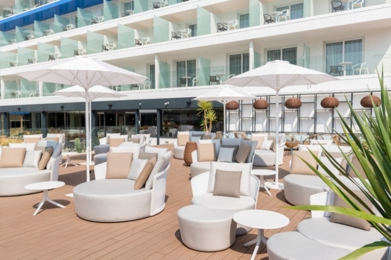 L'Azure Hotel (7 Hotel Azure Piscina Relax)