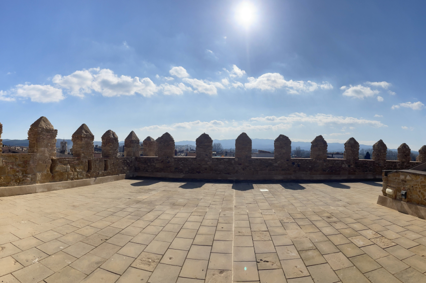 Castell Palau de la Bisbal dEmpordà (Castell Palau La Bisbal Demporda _pazlopezurzaiz)