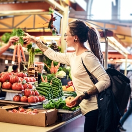 ¡Descubre los Mercados Semanales de Cataluña!