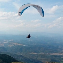 Fem aventura des de l'aire