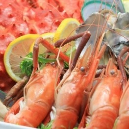 Voyagez avec le palais! Essayez les fruits de mer