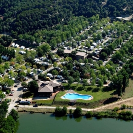 Win a weekend on a plot for 4 people at Camping La Vall