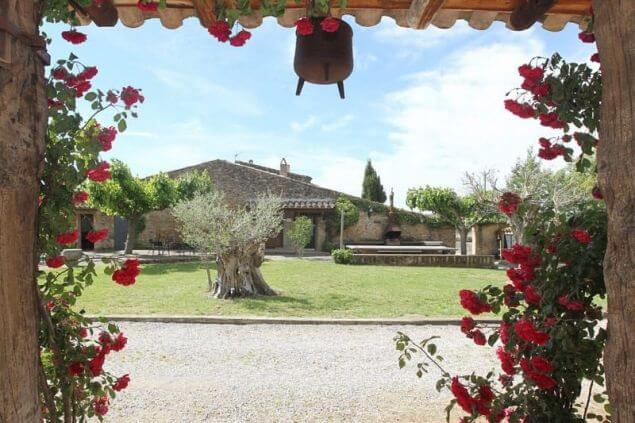 Offer for groups up to 35 people in the Alt Empordà (11318 01 Masia Petita Can Gat Vell)