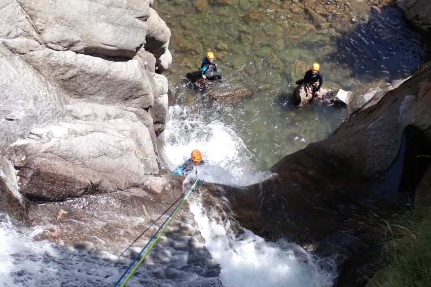 Ravin des Gorgues del Núria avec Pyrénées Extrêmes! (P8230025)